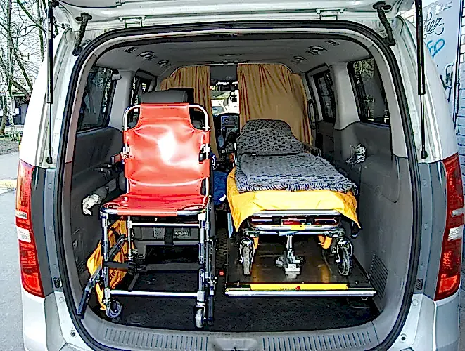 Услуги перевозки лежачих больных