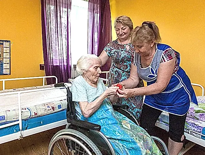 Услуги размещения в дома-интернаты для инвалидов